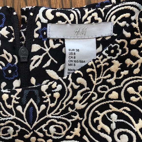 Navy Blue and Ivory Empire Waist Damask Pattern Dress With Pockets Size 8 - Picture 6 of 16